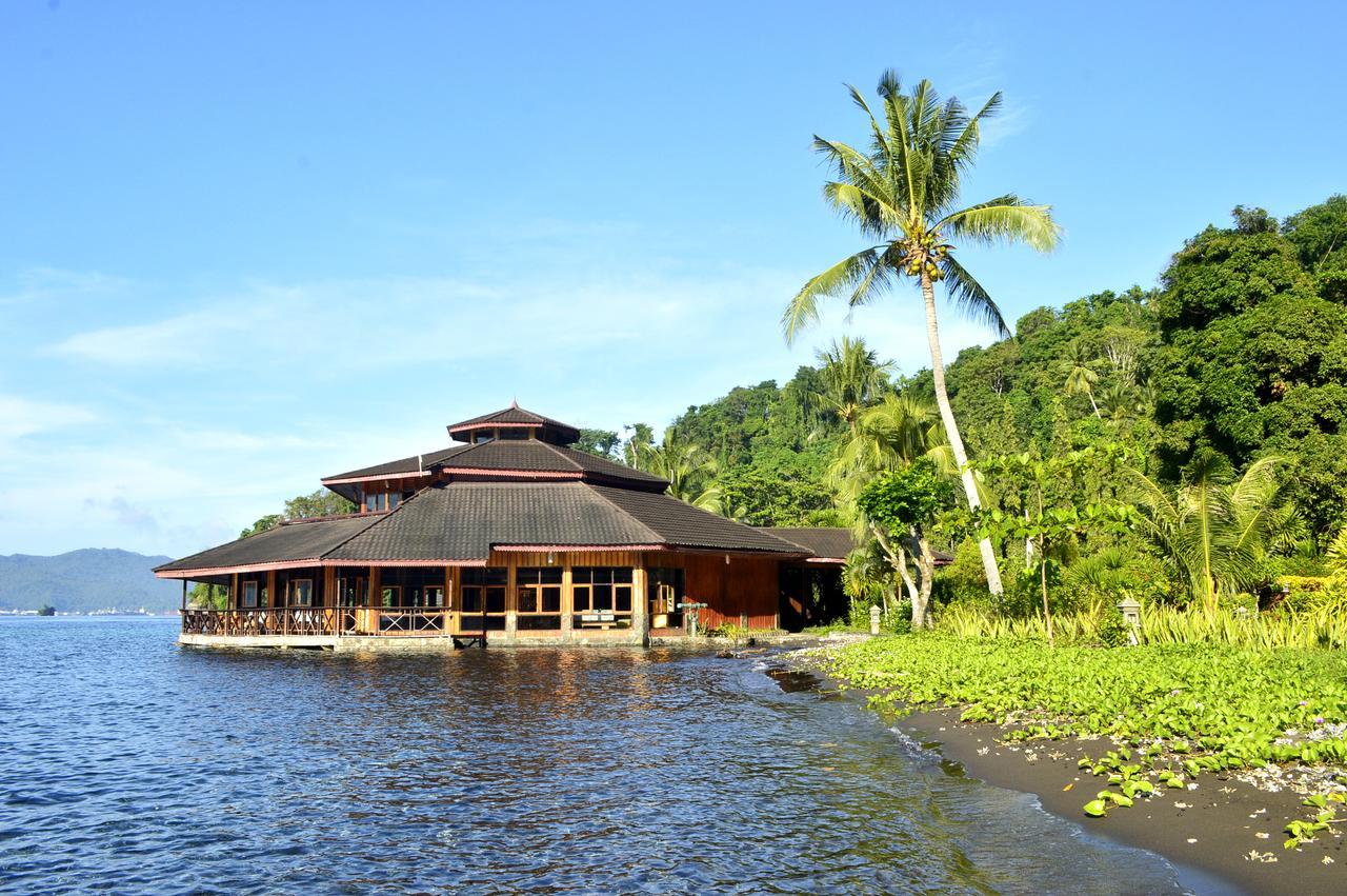 Kungkungan Bay Resort Bitung Exterior foto